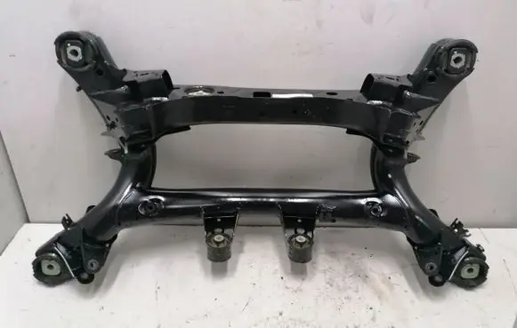 BMW 4 G22 G23 G24 G26 Rear subframe 8831025 8837913
