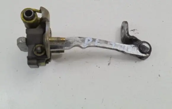 Renault Thalia I Front door check strap stopper 