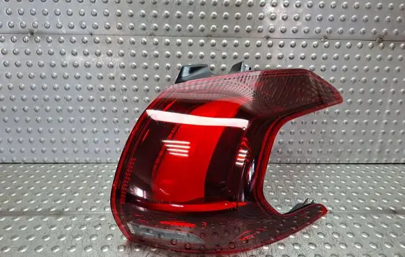 Peugeot 2008 I Rear/tail lights S25071529 9826730380