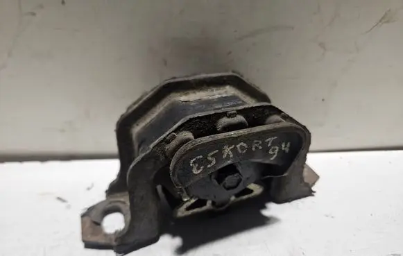 Ford Escort Engine mount bracket 91AB6B032CA