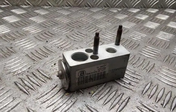 Air conditioning (A/C) expansion valve