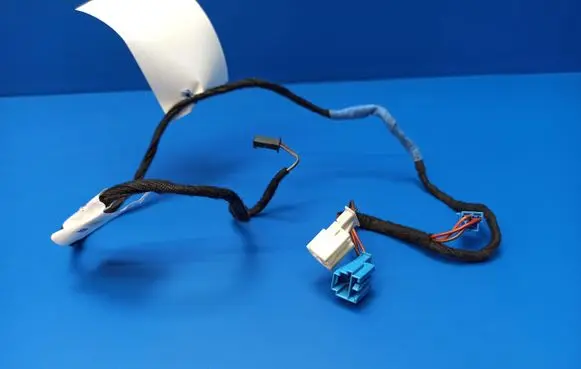 Mercedes-Benz E W212 Panel wiring 2124400706