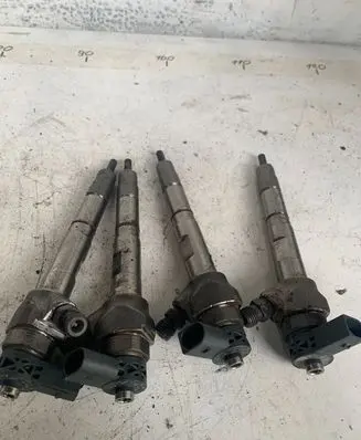 Audi A4 S4 B9 Fuel injectors set 04l130277ae