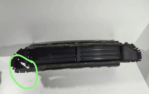 Volvo V40 Intercooler air guide/duct channel 31425419