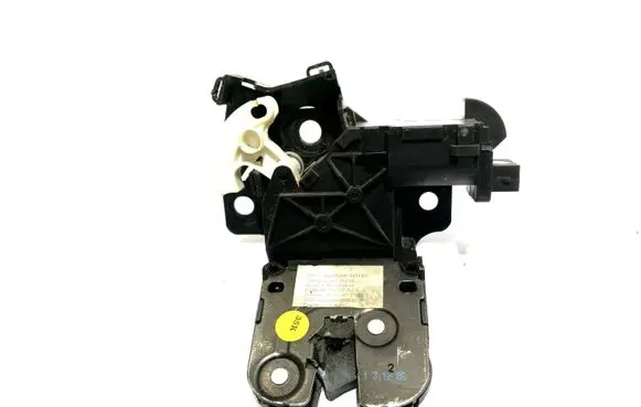 Audi Q7 4L Tailgate/trunk/boot lock/catch/latch 8P4827505A 262110 01020555002