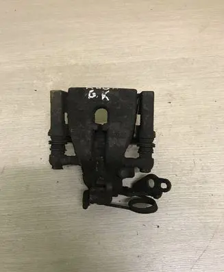 Ford Kuga I Rear brake caliper