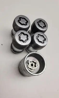 Dodge Durango III Nuts/bolts 