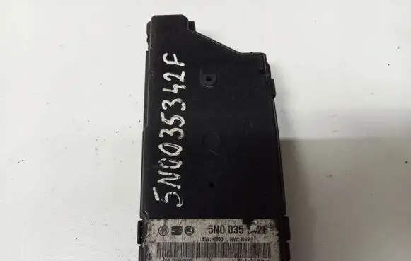 Skoda Rapid (NH) Head unit multimedia control 5N0035342F