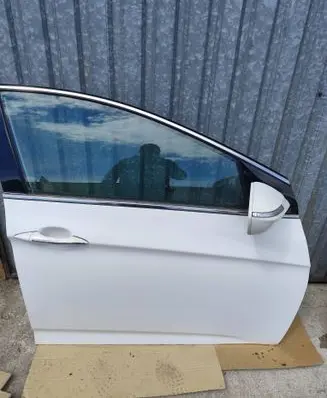 Hyundai i40 Front door DRZWIPPI40NCW