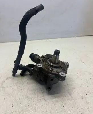 Skoda Superb B8 (3V) Fuel injection high pressure pump 04L130755E 0445010538 11051016