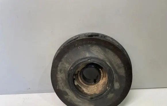 Opel Zafira A Crankshaft pulley 5535171169