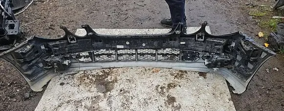 Mercedes-Benz E W211 Front bumper