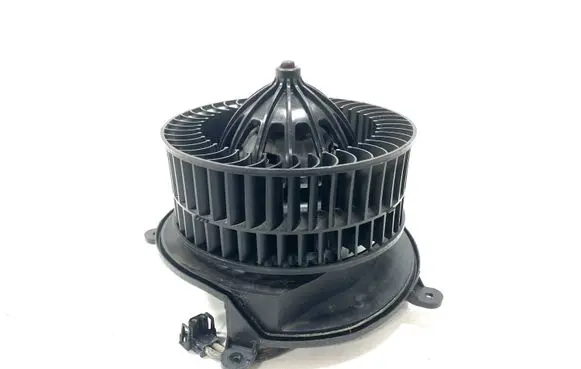 Mercedes-Benz CLS C219 Heater fan/blower 9400984 C3379 09292731