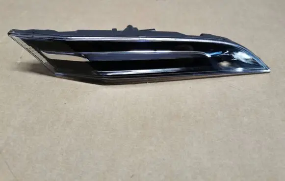 Porsche 911 992 Front fender indicator light 992953042CDANEK 992953042C
