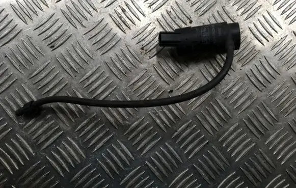 Volvo S60 Windscreen/windshield washer pump 1S7117K624DD T655C