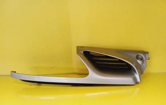 Renault Megane I Front grill 7700834201