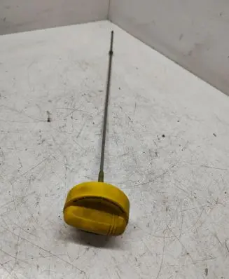 Nissan Qashqai Oil level dip stick 