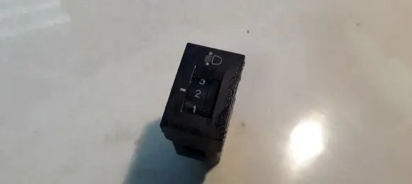 Hyundai Matrix Headlight level height control switch 9337017000