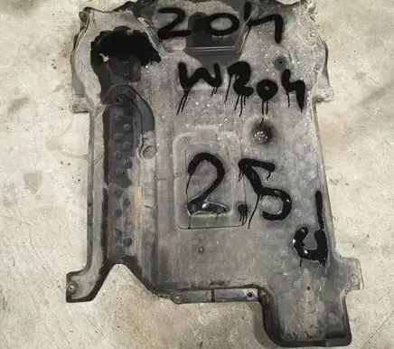 Mercedes-Benz C AMG W204 Engine splash shield/under tray 