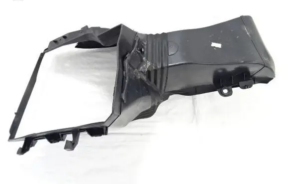 Citroen C4 II Picasso Intercooler air guide/duct channel 9676144377