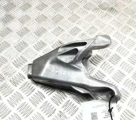 Porsche Macan (95B) Engine mounting bracket 8K0199307CB