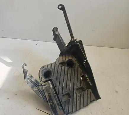 Battery tray