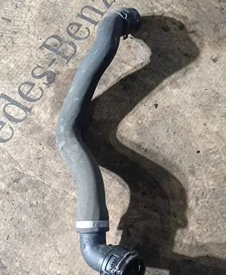 Volkswagen Touareg I Engine coolant pipe/hose 7L6122291M