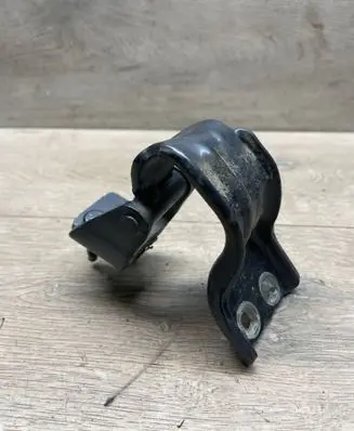 Volkswagen PASSAT B7 Tailgate/trunk/boot hinge 3c9827302