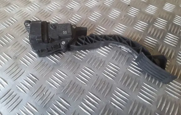 Ford Focus Accelerator throttle pedal 4M519F836BH 6PV00864103