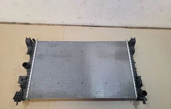 Renault Captur II Coolant radiator 214100473R