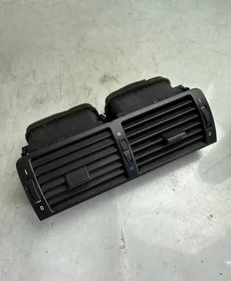 BMW 3 E46 Dash center air vent grill 8361895 8370741 8363199