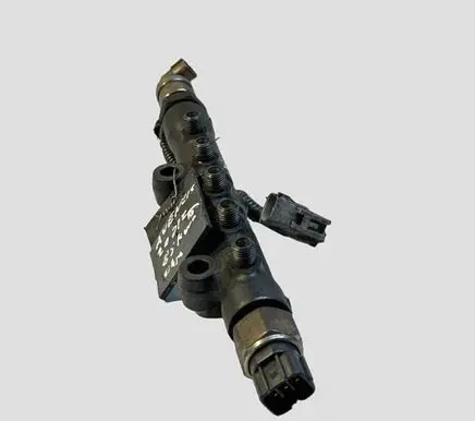 Toyota Avensis T250 Fuel main line pipe