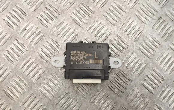 Lexus RX 450H Wing mirror control module 8943048090