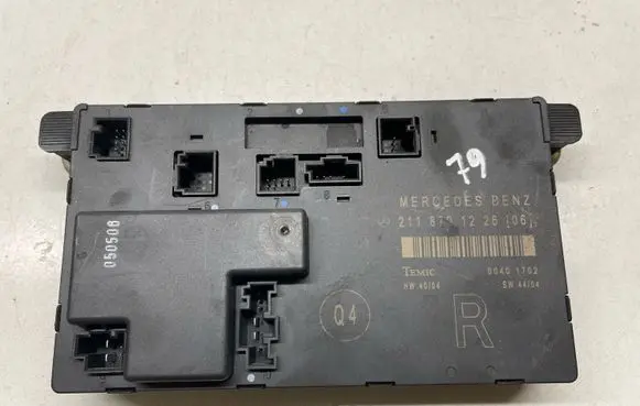 Mercedes-Benz E W211 Door control unit/module A2118701226 2118701226
