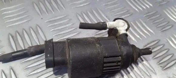 Renault Laguna I Windscreen/windshield washer pump 7700821782