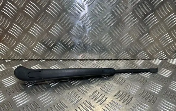 KIA Ceed Rear wiper blade arm