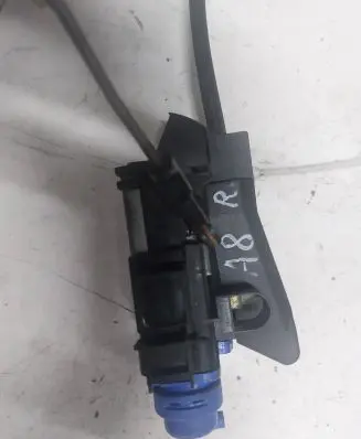 Audi A8 S8 D2 4D Rear door lock 4D0839015D
