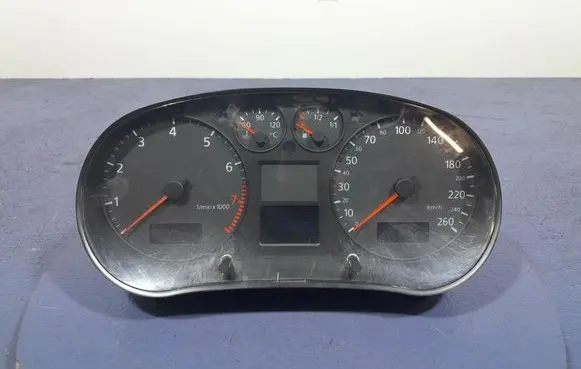 Audi A3 S3 8L Speedometer (instrument cluster) 8L0920900H