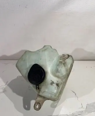 Toyota Prius (XW20) Windshield washer fluid reservoir/tank 060851145