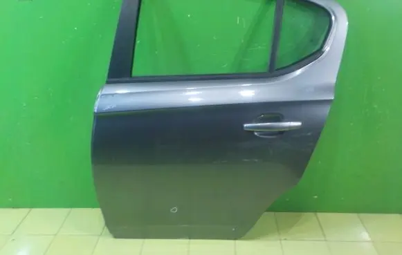Opel Corsa E Rear door LEWE