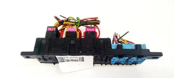 Audi A4 S4 B5 8D Fuse box set 8L0941822A 89608300