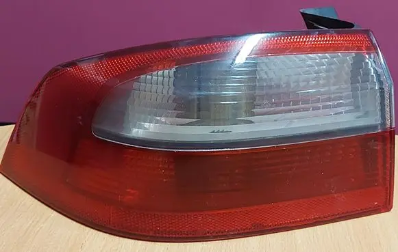Renault Laguna II Rear/tail lights 8200002473
