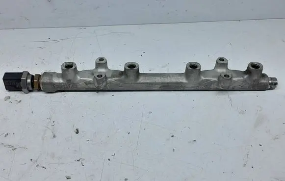 Cupra Formentor Fuel main line pipe 05E133320B 04C906054C