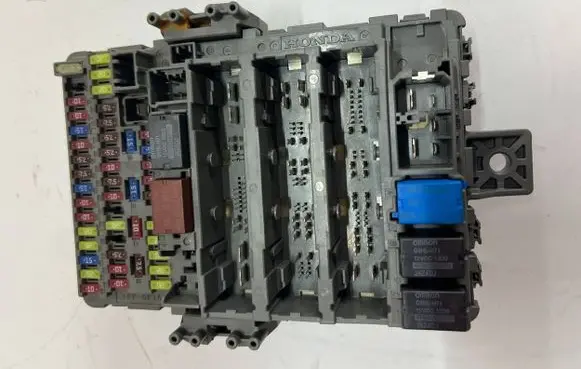 Honda CR-V Fuse module 116RA000021 T1GG531 T1G-G531