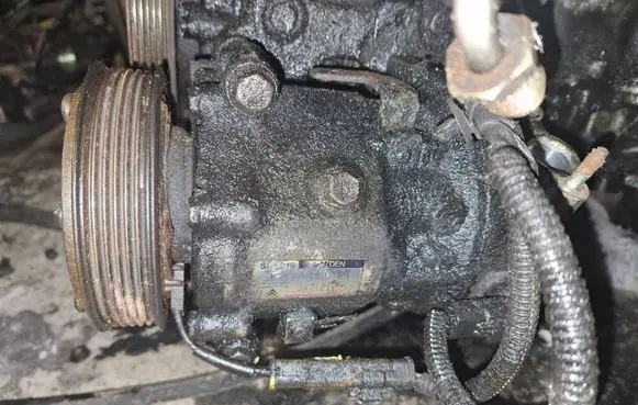 Citroen C4 I Picasso Air conditioning (A/C) compressor (pump) 967121880