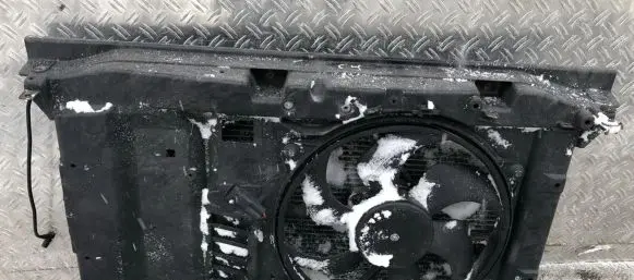 Citroen C4 I Coolant radiator 1859383116