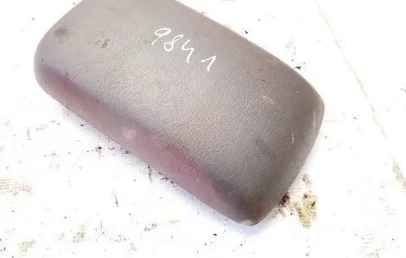 Toyota Avensis T220 Armrest 