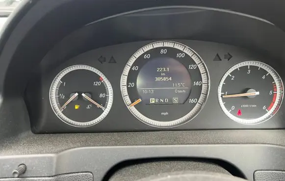 Mercedes-Benz C W204 Speedometer (instrument cluster) A2045401648 A2C53245324