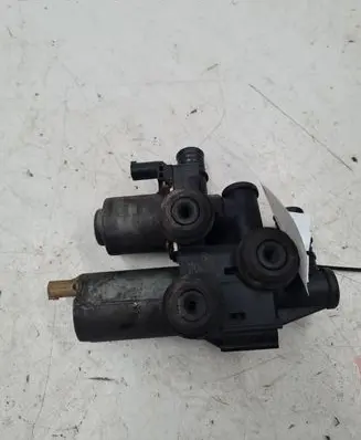 BMW 3 E46 Coolant heater control valve 1147412149