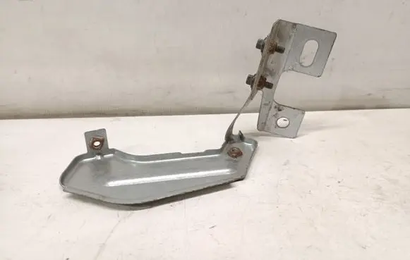 Volvo V40 Radiator support slam panel bracket 31391580 31385068